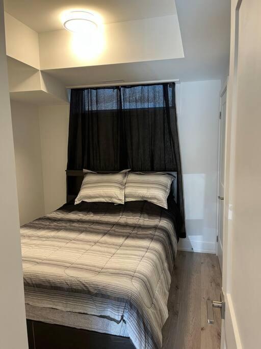 Lovely One Bedroom Condo With Free Parking Niagara Falls Exterior photo